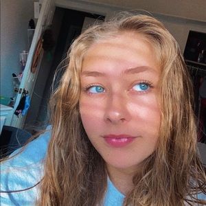 Meet your Posher, Reese